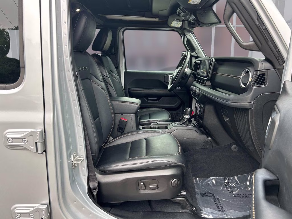 2024 Silver Zynith Clearcoat Jeep Wrangler Sahara 4xe 4X4 SUV