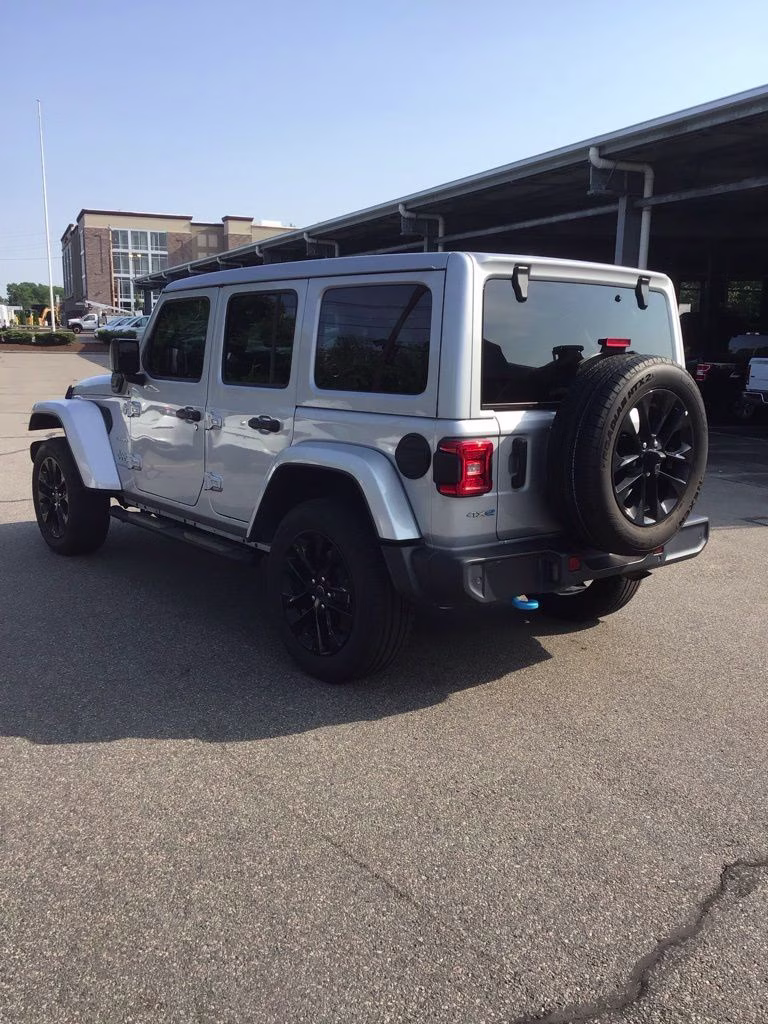 2024 Silver Zynith Clearcoat Jeep Wrangler Sahara 4xe 4X4 SUV