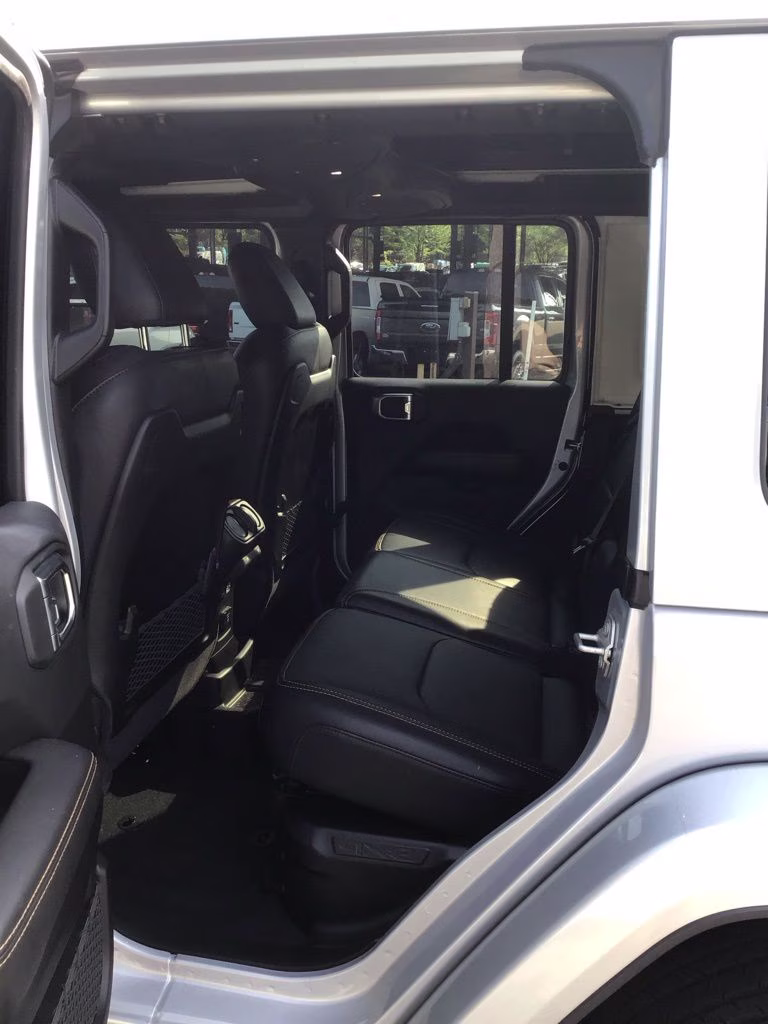 2024 Silver Zynith Clearcoat Jeep Wrangler Sahara 4xe 4X4 SUV
