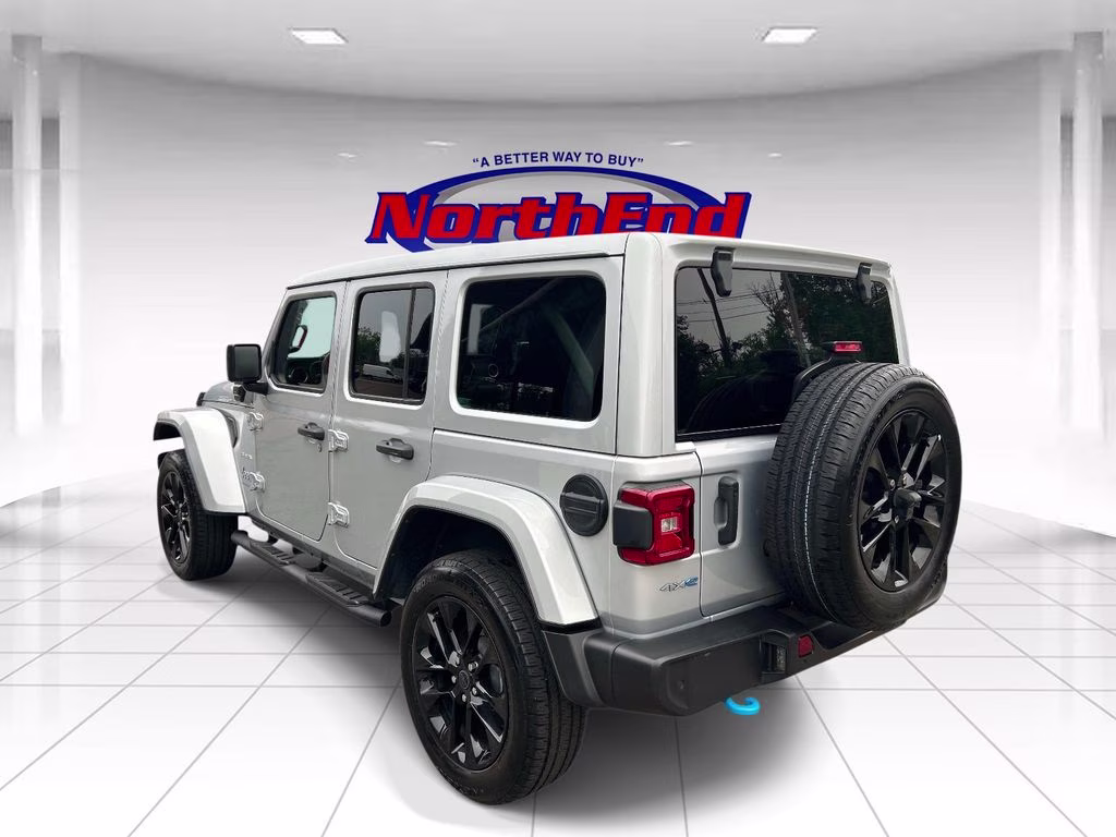 2024 Silver Zynith Clearcoat Jeep Wrangler Sahara 4xe 4X4 SUV