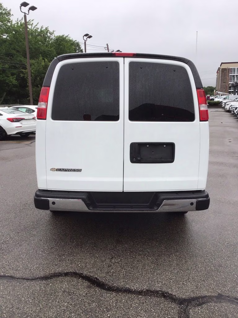 2024 Summit White Chevrolet Express 3500 LT RWD Van