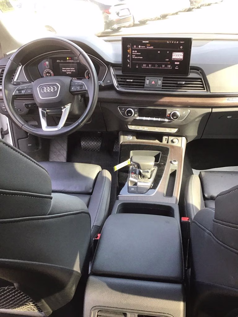 2022 White Audi Q5 Sportback AWD SUV
