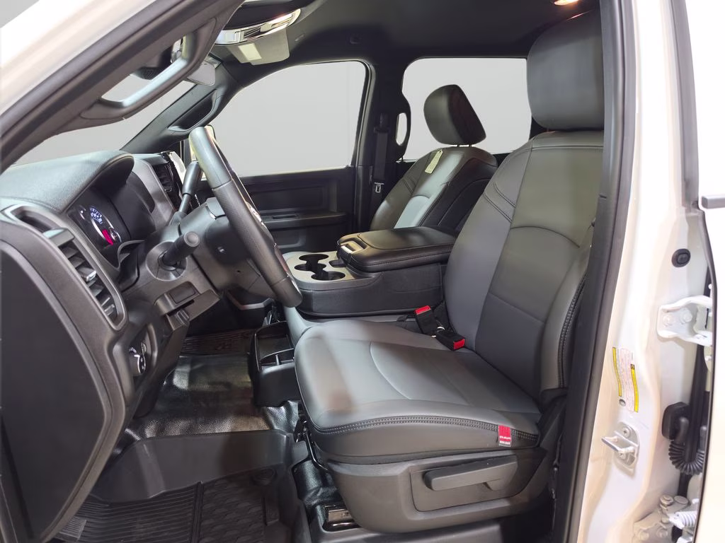 2026 Bright White Clearcoat Ram 2500 Tradesman 4X4 Truck