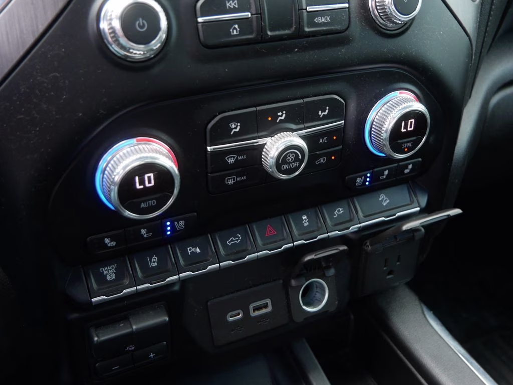 2021 Onyx Black GMC Sierra 3500HD Denali w/ Ultimate Pckg & 5SA Preferred Equipment 4X4 Truck