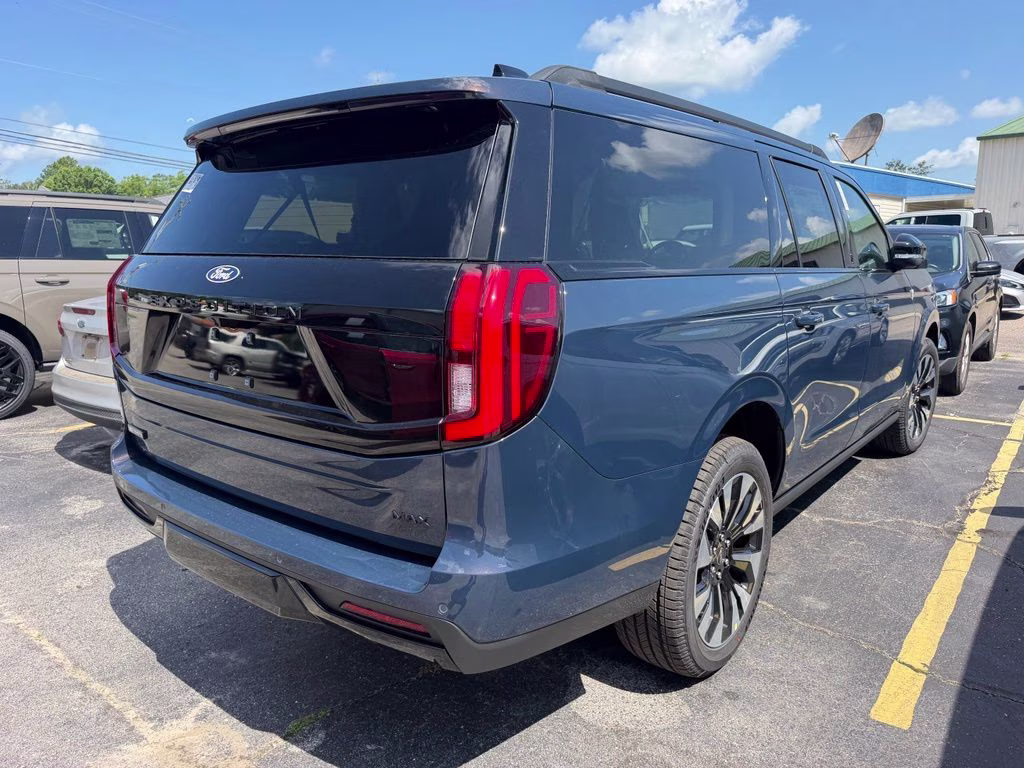 2027 Blue Ember Metallic Ford Expedition Max Platinum 4X4 SUV