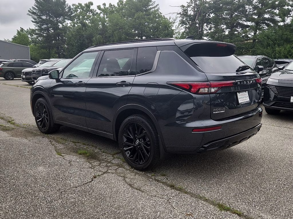 2026 Moonrock Gray Nissan Rogue Plug-In Hybrid Platinum AWD SUV