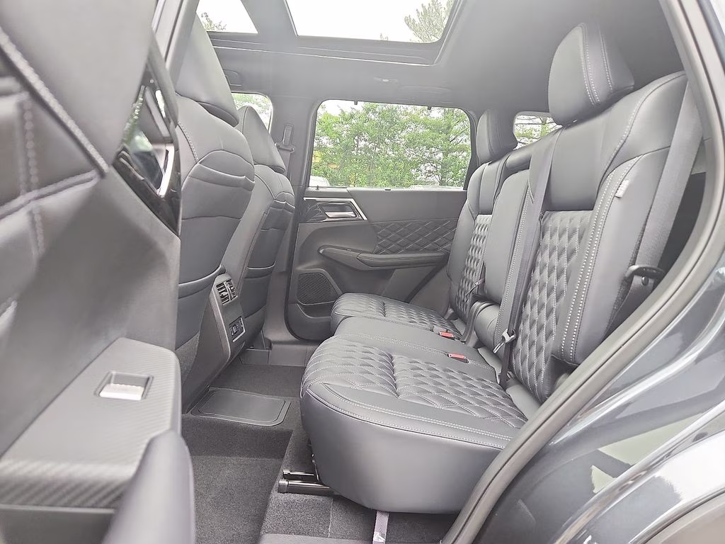 2026 Moonrock Gray Nissan Rogue Plug-In Hybrid Platinum AWD SUV