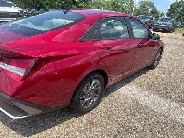 2024 Ultimate Red Hyundai Elantra SEL FWD Sedan
