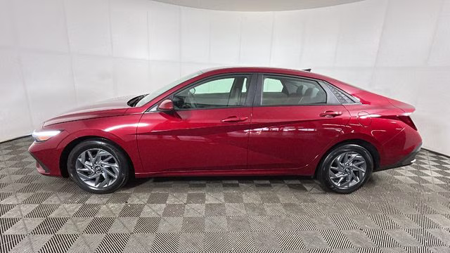 2024 Ultimate Red Hyundai Elantra SEL FWD Sedan