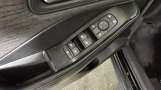 2021 Super Black Nissan Rogue SV AWD SUV