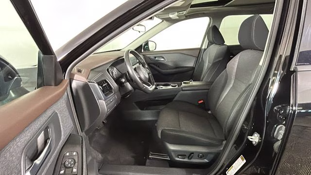 2021 Super Black Nissan Rogue SV AWD SUV