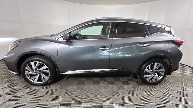 2021 Gun Metallic Nissan Murano SL AWD SUV