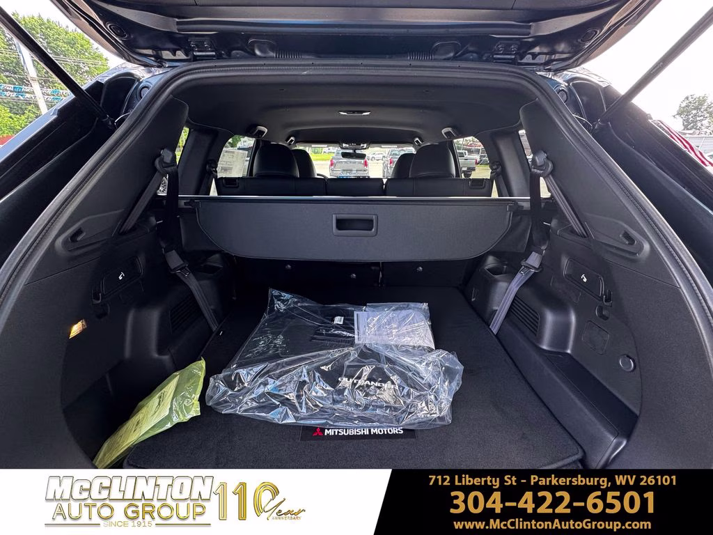 2026 Graphite Gray Mitsubishi Outlander LE AWD SUV