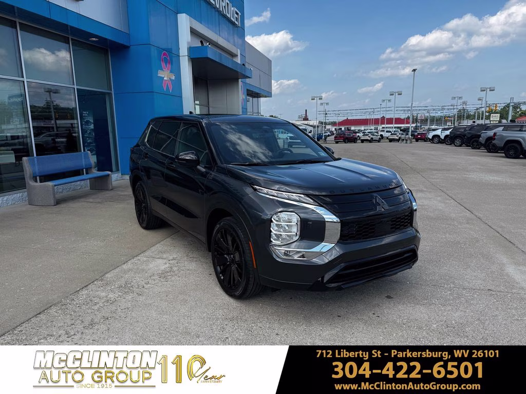 2026 Graphite Gray Mitsubishi Outlander LE AWD SUV