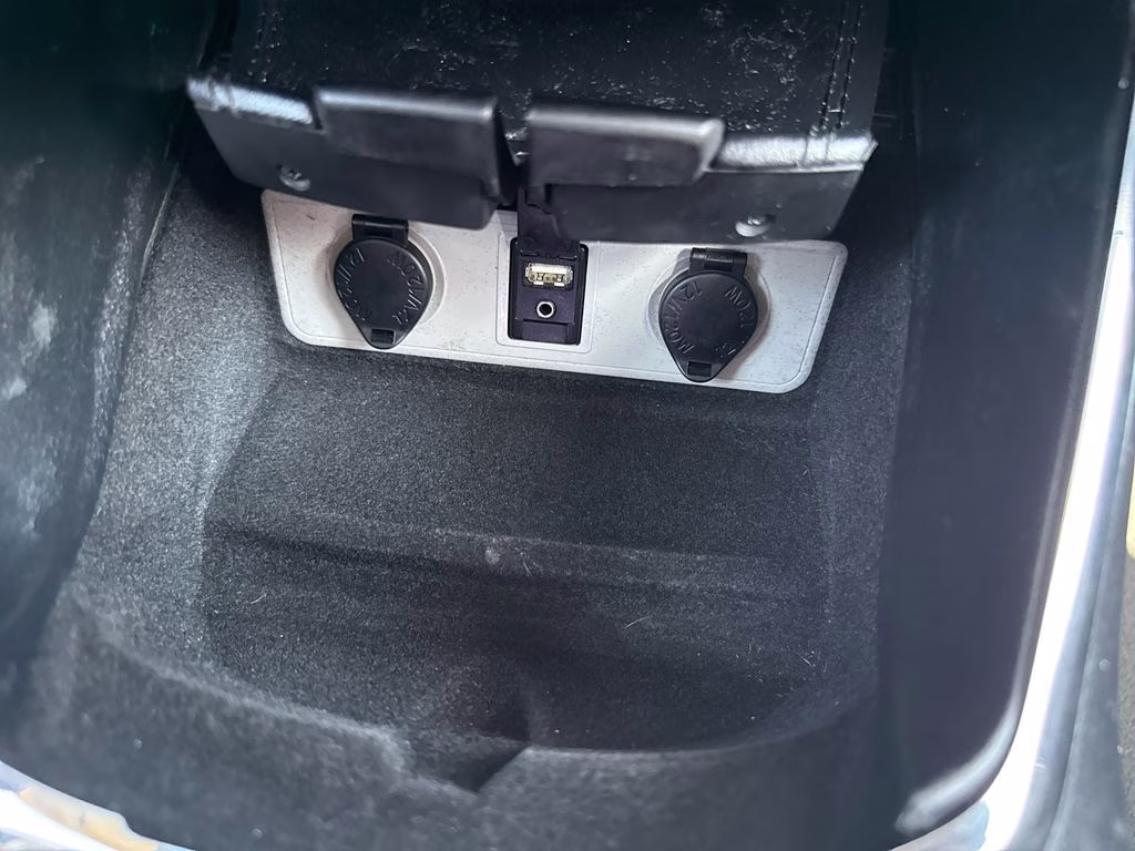 2014 Creme Brulee Mica Toyota Avalon XLE Premium FWD Sedan