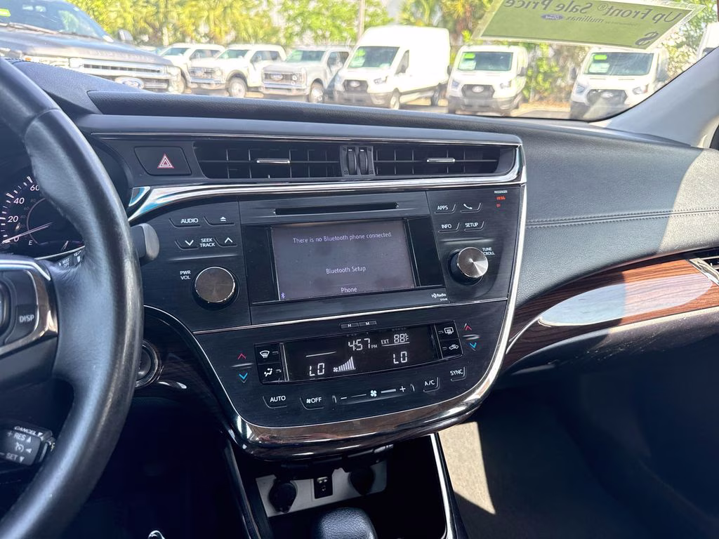 2014 Creme Brulee Mica Toyota Avalon XLE Premium FWD Sedan