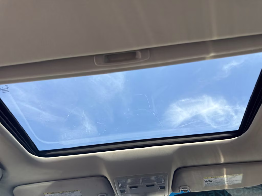 2014 Creme Brulee Mica Toyota Avalon XLE Premium FWD Sedan