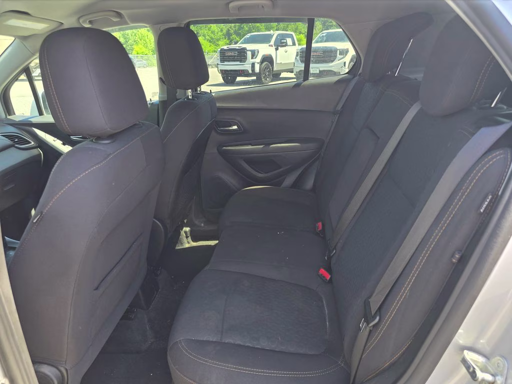 2020 Silver Ice Metallic Chevrolet Trax LS AWD SUV