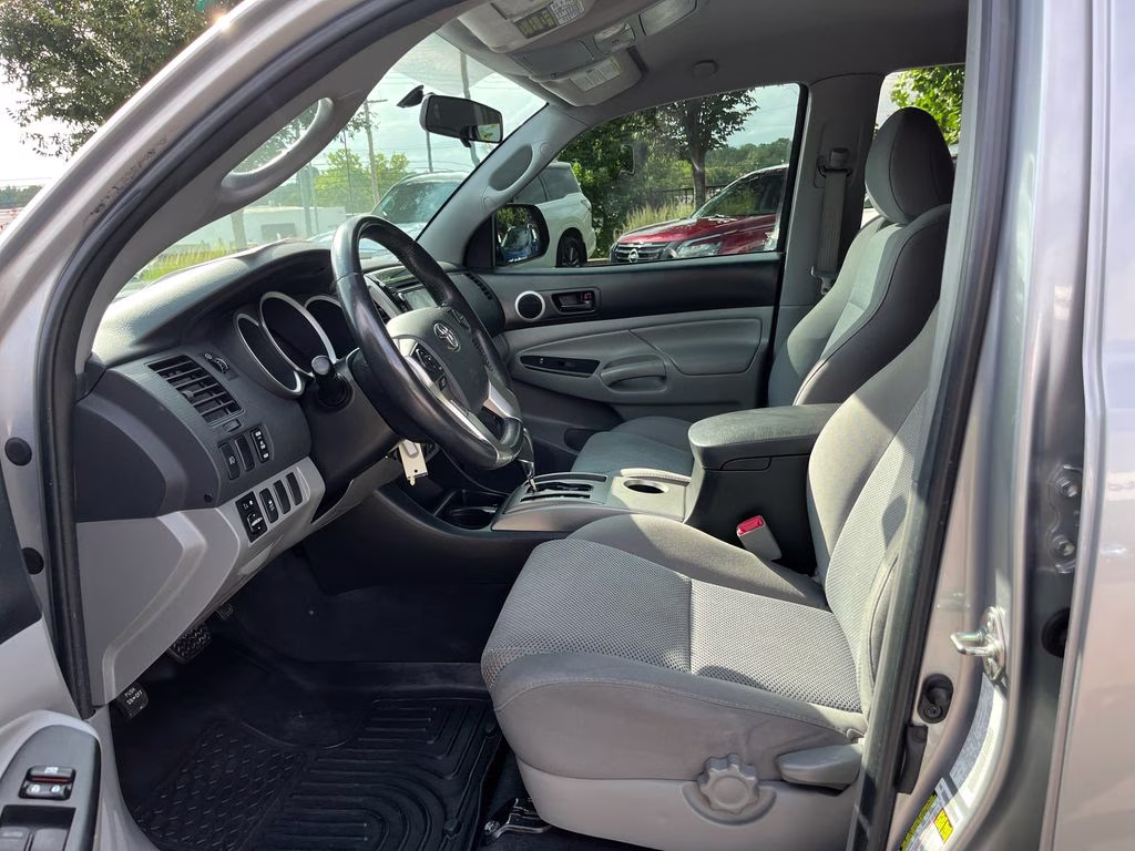 2015 Silver Sky Metallic Toyota Tacoma PreRunner RWD Truck