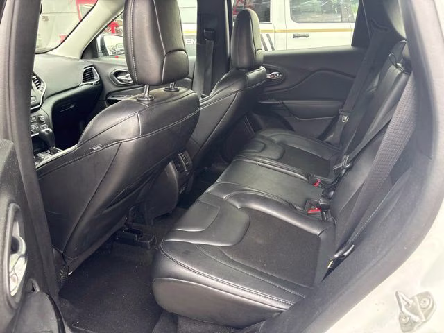 2021 Bright White Clearcoat Jeep Cherokee Altitude 4X4 SUV