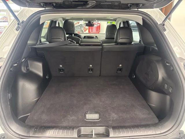 2021 Bright White Clearcoat Jeep Cherokee Altitude 4X4 SUV