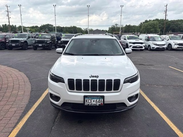 2021 Bright White Clearcoat Jeep Cherokee Altitude 4X4 SUV