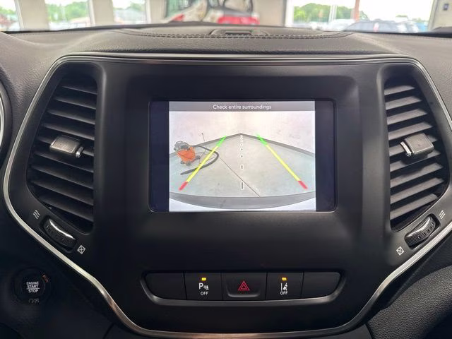 2021 Bright White Clearcoat Jeep Cherokee Altitude 4X4 SUV