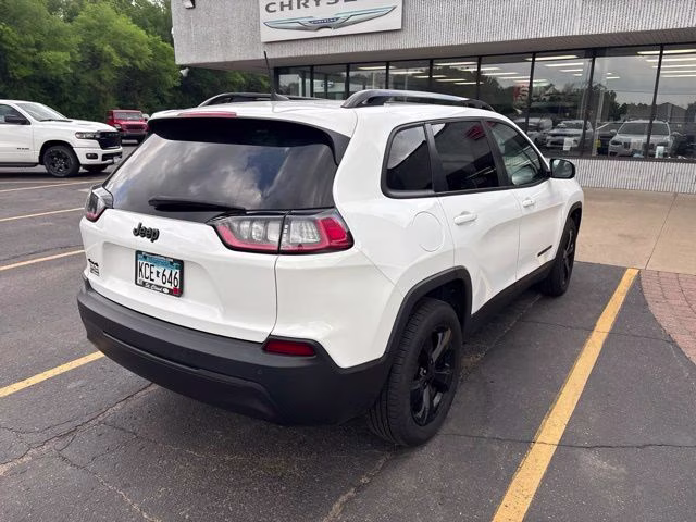 2021 Bright White Clearcoat Jeep Cherokee Altitude 4X4 SUV