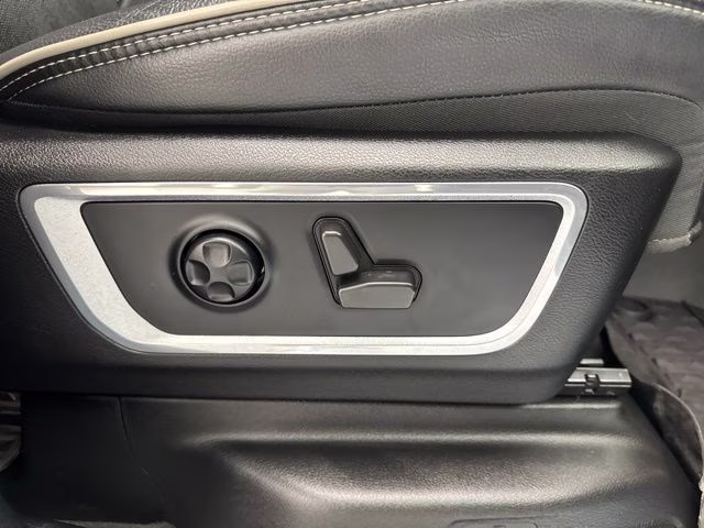2021 Patriot Blue Pearlcoat Ram 1500 Laramie 4X4 Truck