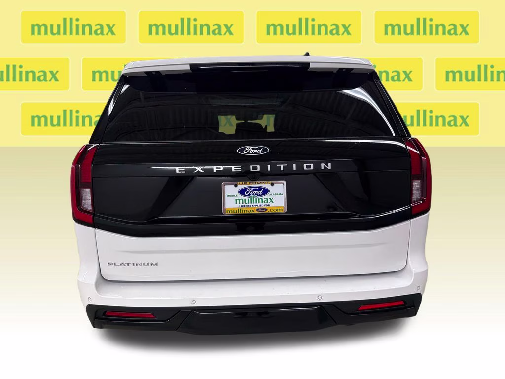 2027 STAR WHITE TRI-COAT Ford Expedition Platinum 4X4 SUV