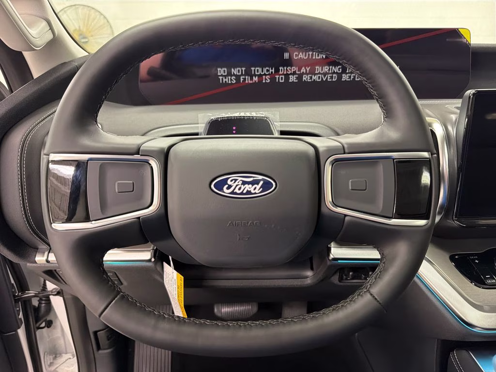 2027 STAR WHITE TRI-COAT Ford Expedition Platinum 4X4 SUV