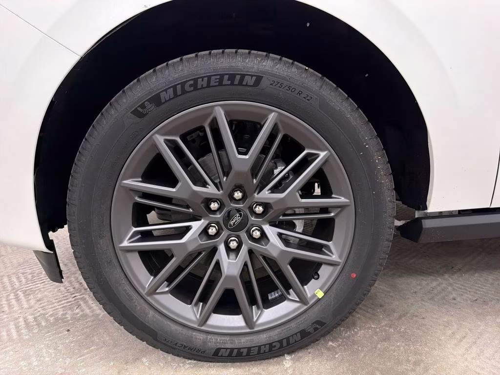 2027 STAR WHITE TRI-COAT Ford Expedition Platinum 4X4 SUV