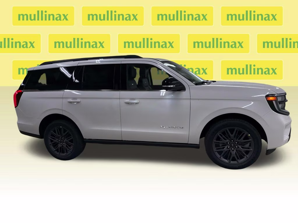 2027 STAR WHITE TRI-COAT Ford Expedition Platinum 4X4 SUV