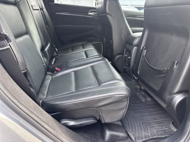 2016 Billet Silver Metallic Clearcoat Jeep Grand Cherokee Overland 4X4 SUV