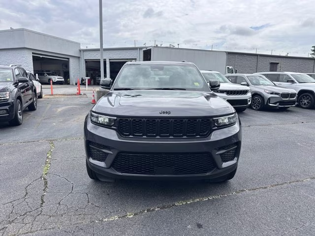 2024 Baltic Gray Metallic Clearcoat Jeep Grand Cherokee Altitude X 4X4 SUV