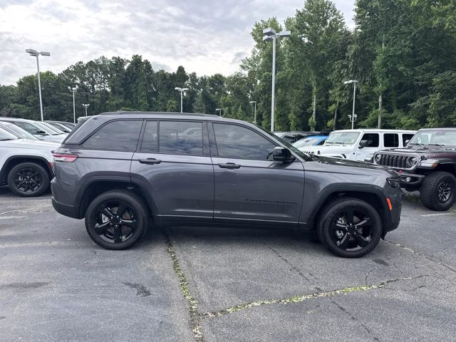2024 Baltic Gray Metallic Clearcoat Jeep Grand Cherokee Altitude X 4X4 SUV
