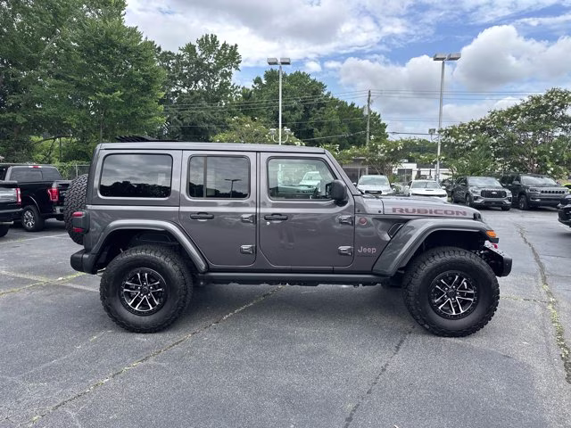 2025 Granite Crystal Metallic Clearcoat Jeep Wrangler Rubicon X 4X4 Convertible