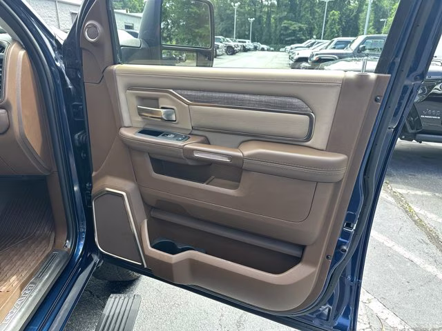 2024 Patriot Blue Pearlcoat Ram 2500 Longhorn 4X4 Truck