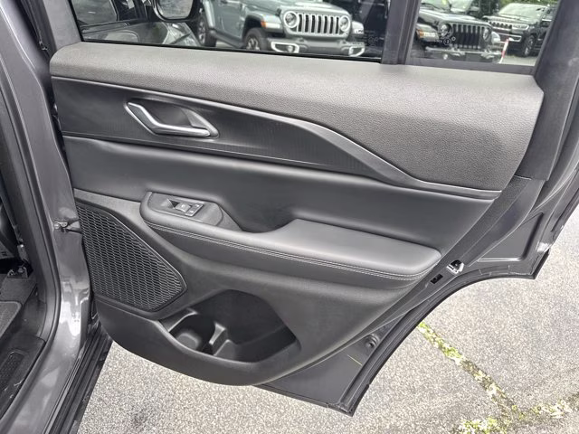 2024 Baltic Gray Metallic Clearcoat Jeep Grand Cherokee Altitude X 4X4 SUV