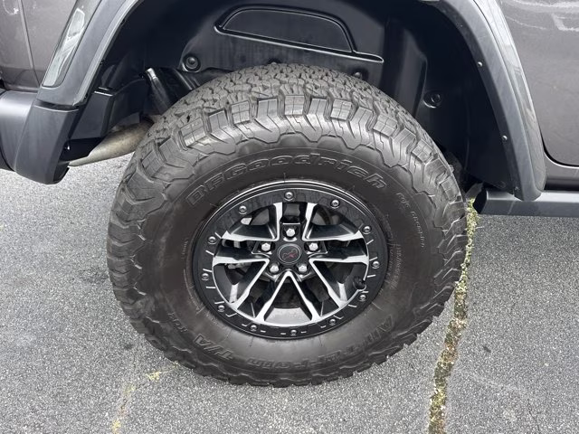 2025 Granite Crystal Metallic Clearcoat Jeep Wrangler Rubicon X 4X4 Convertible