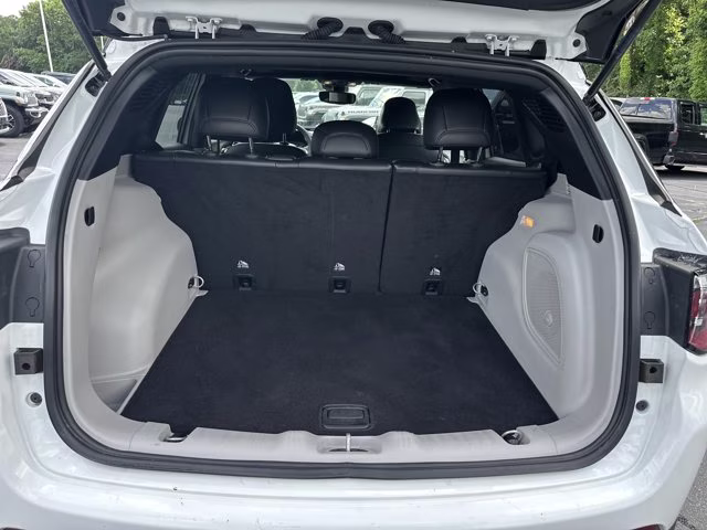 2023 Bright White Clearcoat Jeep Compass Limited 4X4 SUV