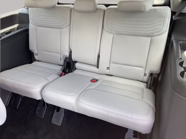 2026 Agate Black Metallic Ford Expedition Platinum 4X4 SUV