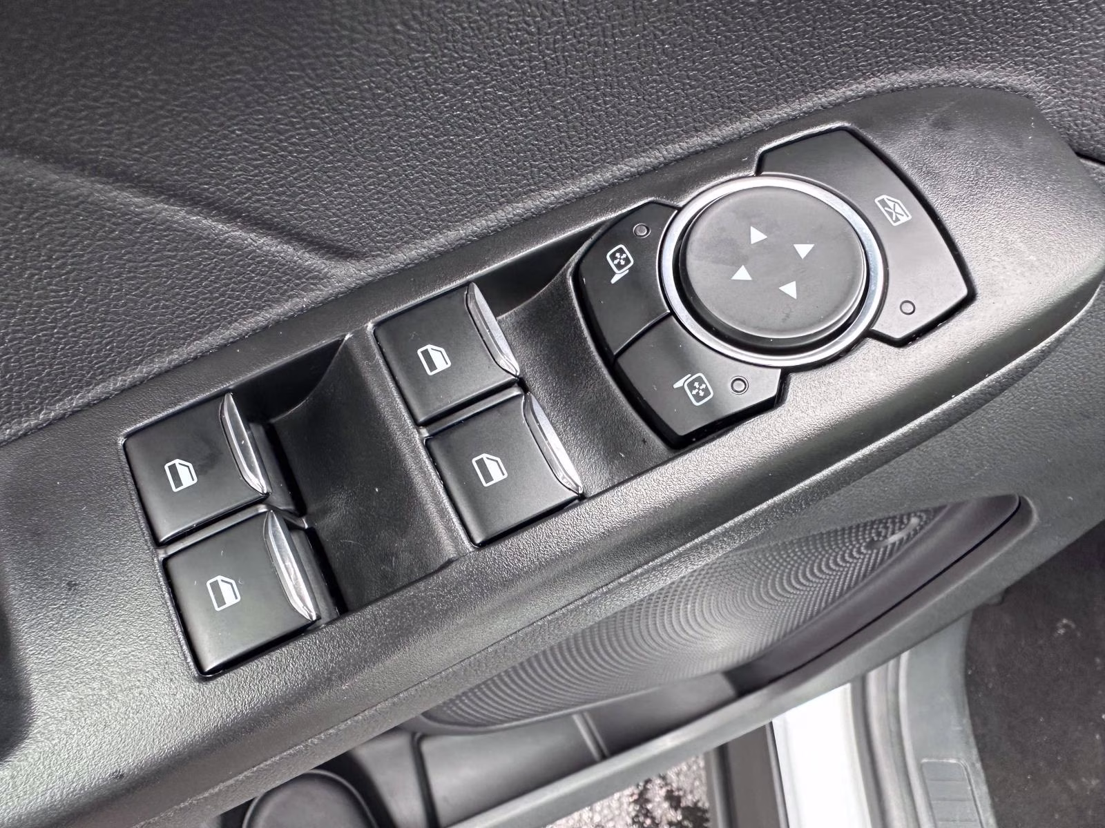 2024 Oxford White Ford Escape Active AWD AWD SUV