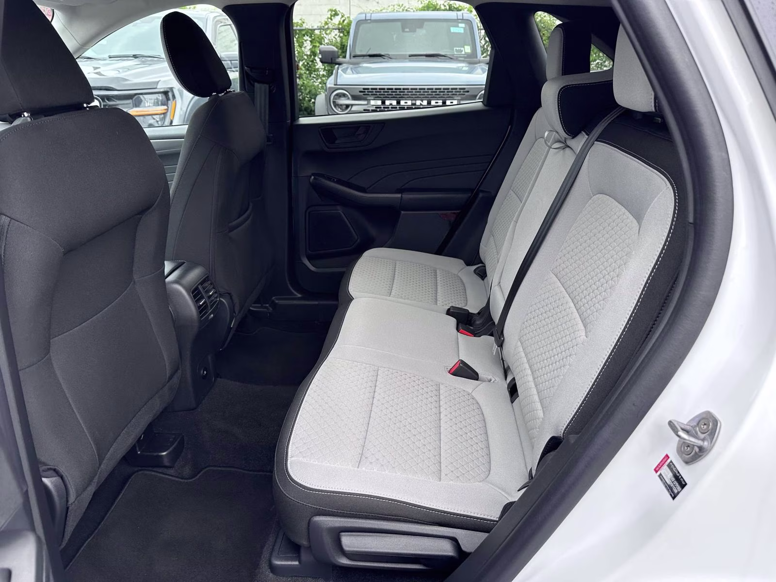 2024 Oxford White Ford Escape Active AWD AWD SUV