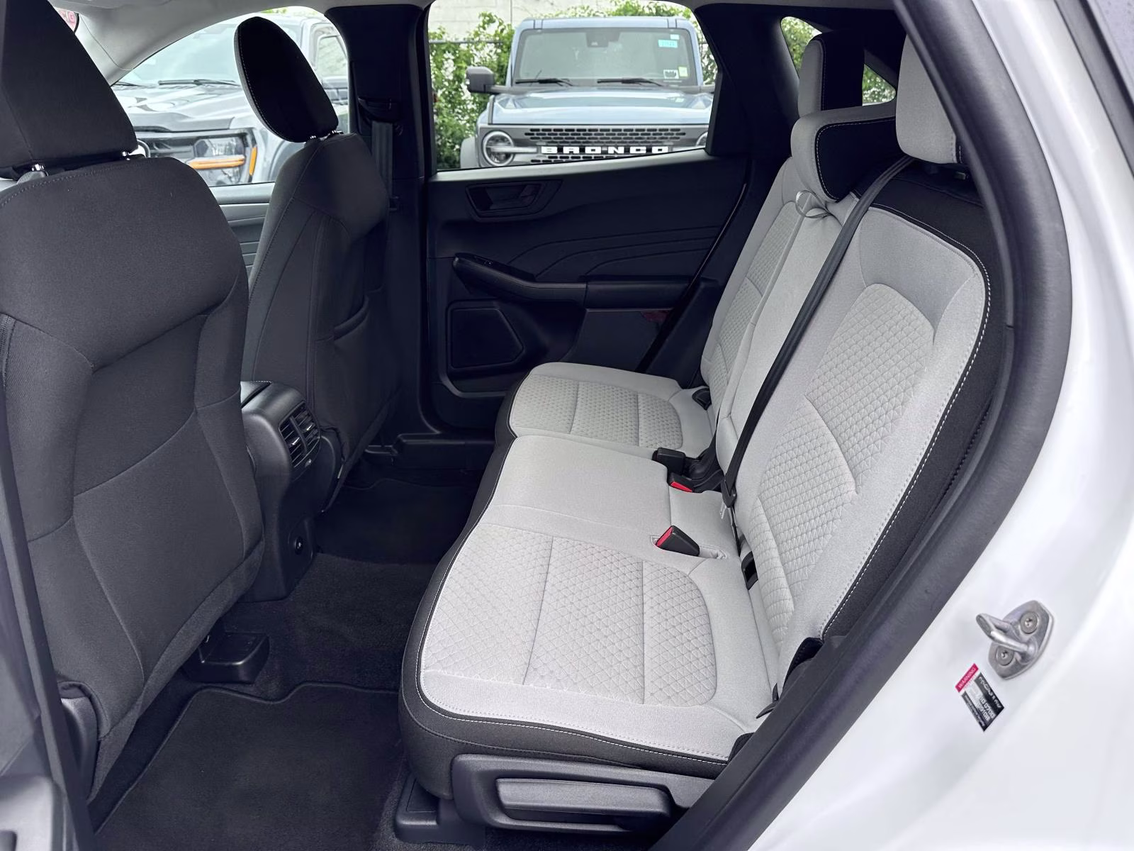 2024 Oxford White Ford Escape Active AWD AWD SUV