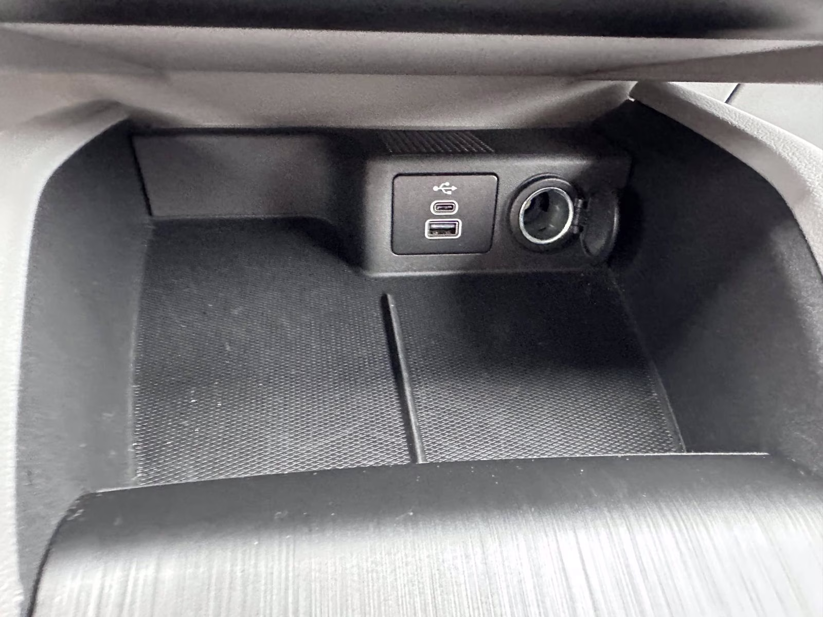 2024 Oxford White Ford Escape Active AWD AWD SUV