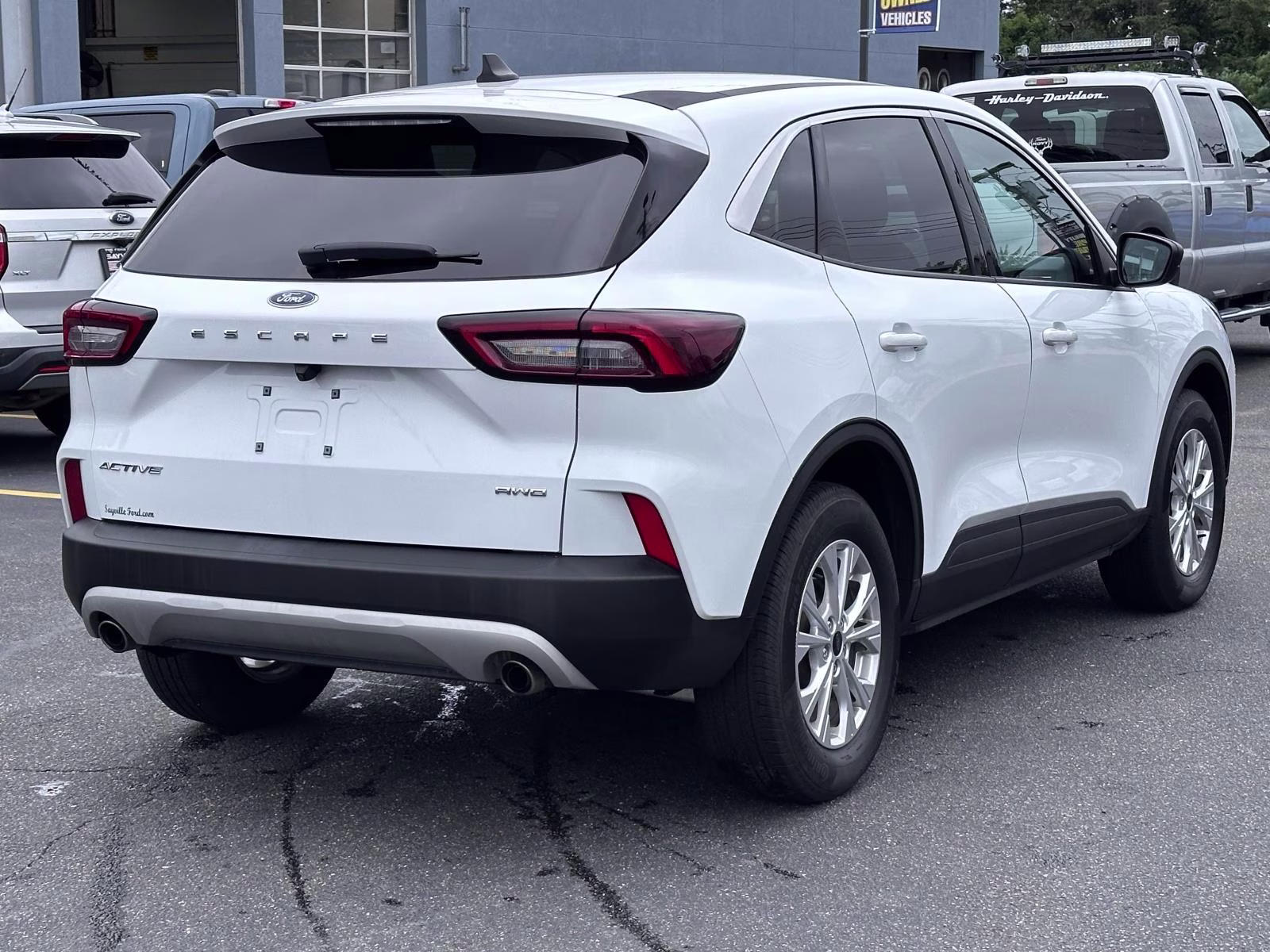 2024 Oxford White Ford Escape Active AWD AWD SUV