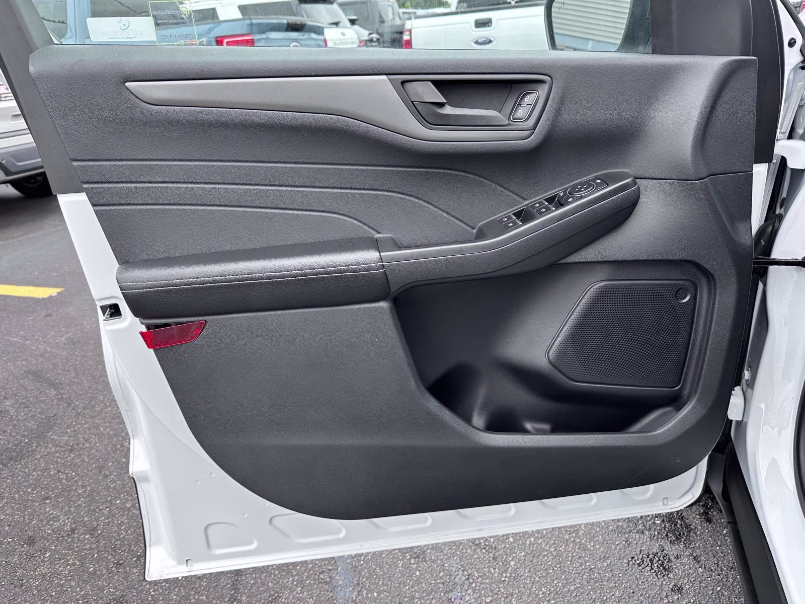2024 Oxford White Ford Escape Active AWD AWD SUV