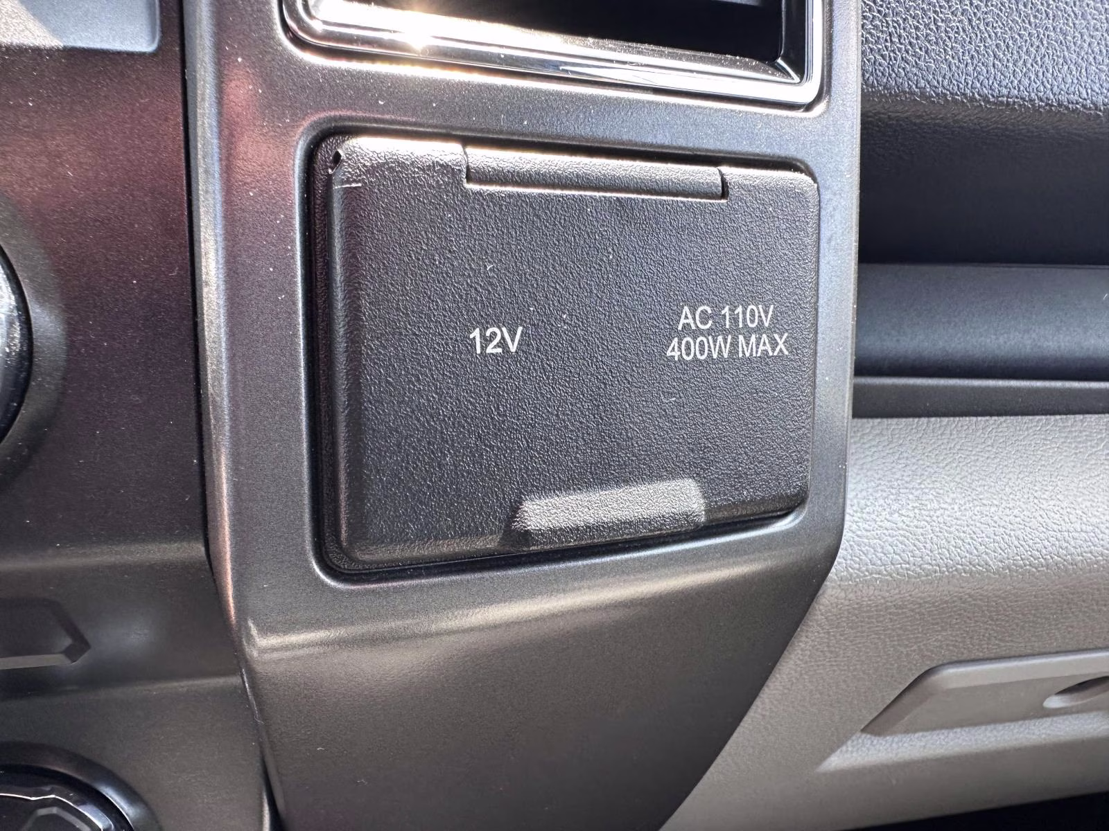 2018 Ingot Silver Metallic Ford F-150 XLT 4WD SuperCrew 5.5' Box 4X4 Truck