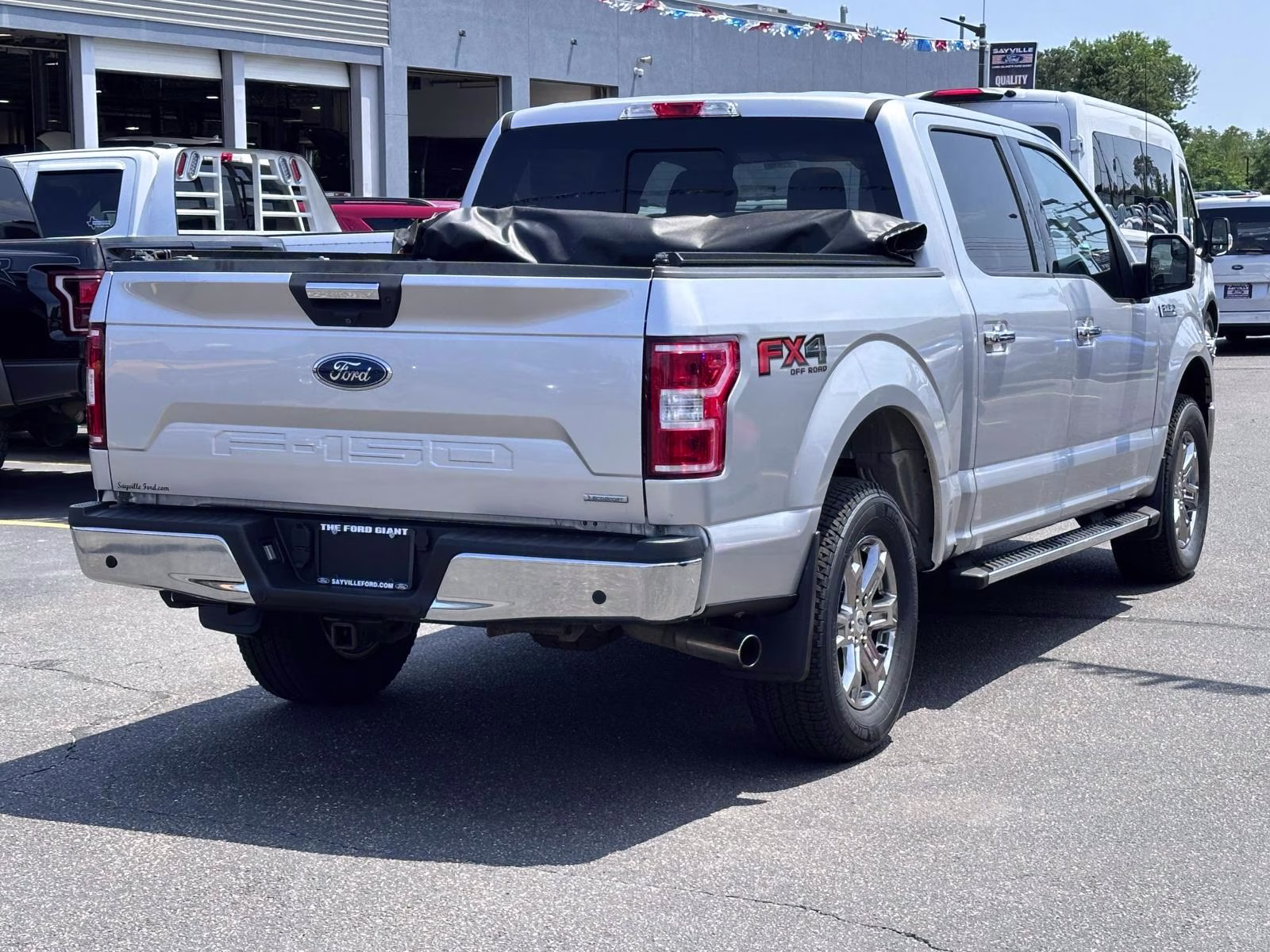 2018 Ingot Silver Metallic Ford F-150 XLT 4WD SuperCrew 5.5' Box 4X4 Truck